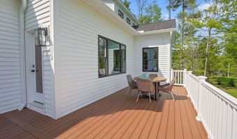 32 Colby Farm Rd, Chester, NH 03036