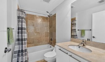 3330 NE 190th St 1519, Aventura, FL 33180