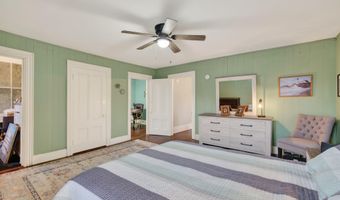 376 S Belfast Ave, Augusta, ME 04330