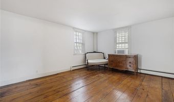 73 Thames St 1, Newport, RI 02840