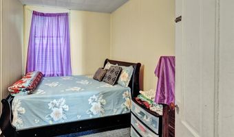 174-176 N Champlain St, Burlington, VT 05401