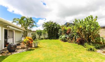 564 Uluhala St, Kailua, HI 96734