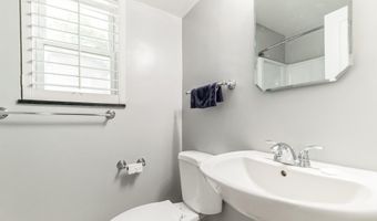 4225 N HENDERSON Rd 103, Arlington, VA 22203
