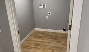 633 N E St, Albia, IA 52531