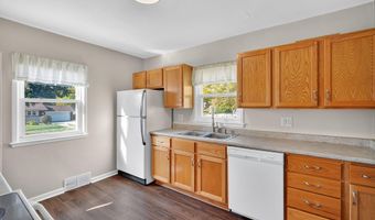 425 15th St, Ames, IA 50010