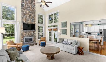 21493 CHICKACOAN Trl, Broadlands, VA 20148