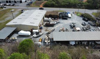 2190 Cherokee Rd, Alexander City, AL 35010