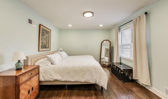 3100 N GLEBE Rd, Arlington, VA 22207