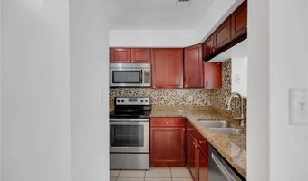 241 AFTON Sq 308, Altamonte Springs, FL 32714