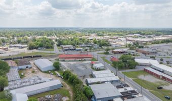 945 Pine Ave, Albany, GA 31701