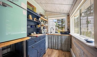 8695 Pine Dr, Beulah, CO 81023