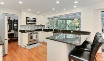 4605 VALERIE Ct, Annandale, VA 22003