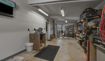 67422 Trout Ln, Bend, OR 97703