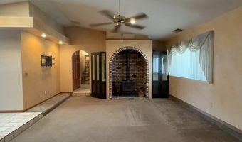 15370 Tacony Rd, Apple Valley, CA 92307