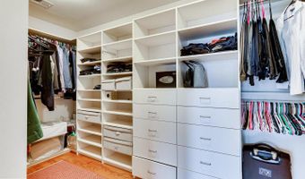 6109 KIRBY Rd, Bethesda, MD 20817