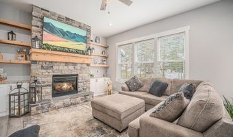 1749 Fairview Dr, Allegan, MI 49010