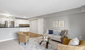 6902 MARY CAROLINE Cir E, Alexandria, VA 22310