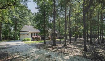 151 Mockingbird Ln, Atmore, AL 36502