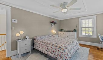 1 Fales St, East Providence, RI 02915
