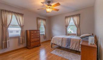 35 Jennie Cir, Agawam, MA 01001