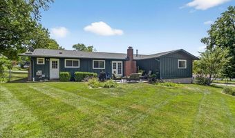 1009 Dutch Mill Dr, Ballwin, MO 63011
