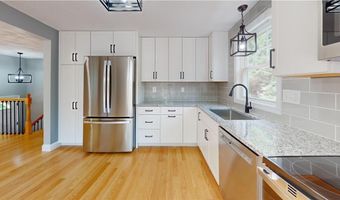 112 Cranberry Ridge Rd, Glocester, RI 02857