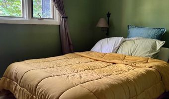 106 Killarney Dr, Burlington, VT 05408