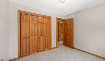 38 A N Woodard Ave, Absarokee, MT 59001