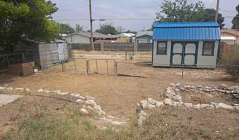 614 N 11th St, Carlsbad, NM 88220