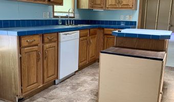 2323 Deerfield Run Ct, Anderson, IN 46017