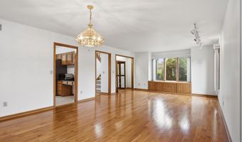 1657 Wake Robin Ct, Ann Arbor, MI 48103
