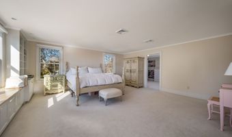 10 Island View Ave, Branford, CT 06405