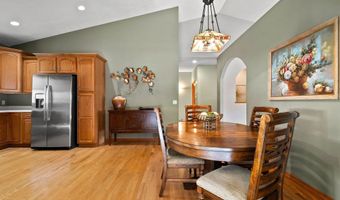 3302 E FALLCREEK Ln, Appleton, WI 54913