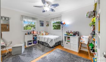 13 Rolling View Dr, Asheville, NC 28805