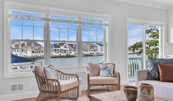 33 Amherst Dr, Bayville, NJ 08721