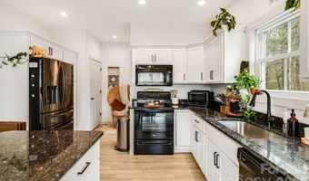 842 Old NC 20 Hwy, Alexander, NC 28701