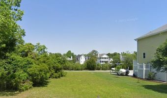66 Petigru Dr, Beaufort, SC 29902