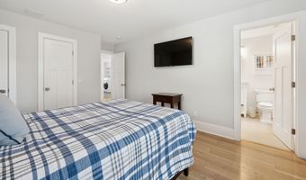 27 Waverly Rd, Darien, CT 06820