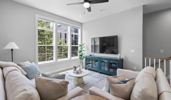 43442 CROSON Ln 100, Ashburn, VA 20148