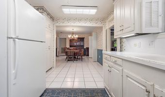9141 Woodbine St, Baton Rouge, LA 70815