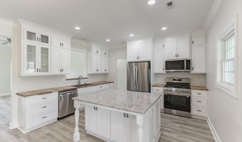 23307 Flossie Dr, Athens, AL 35613