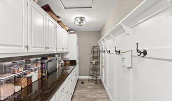 1411 Wood Creek Dr, Athens, TN 37303