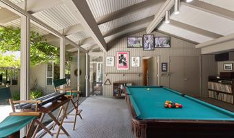 2279 Midwick Dr, Altadena, CA 91001