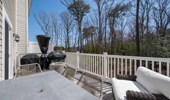 12455 SEA OAKS Ln 4, Berlin, MD 21811