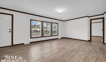 2060 Washington St, Algonac, MI 48001