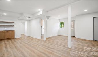 3320 Winterfield Pl, Charlotte, NC 28205