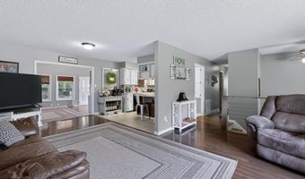 880 Oak Crst, Baxter Springs, KS 66713
