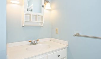 14 Birch Hill Rd, Albany, NY 12211
