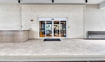 20505 E Country Club Dr 138, Aventura, FL 33180