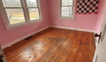 18585 Midland Trl, Ansted, WV 25812